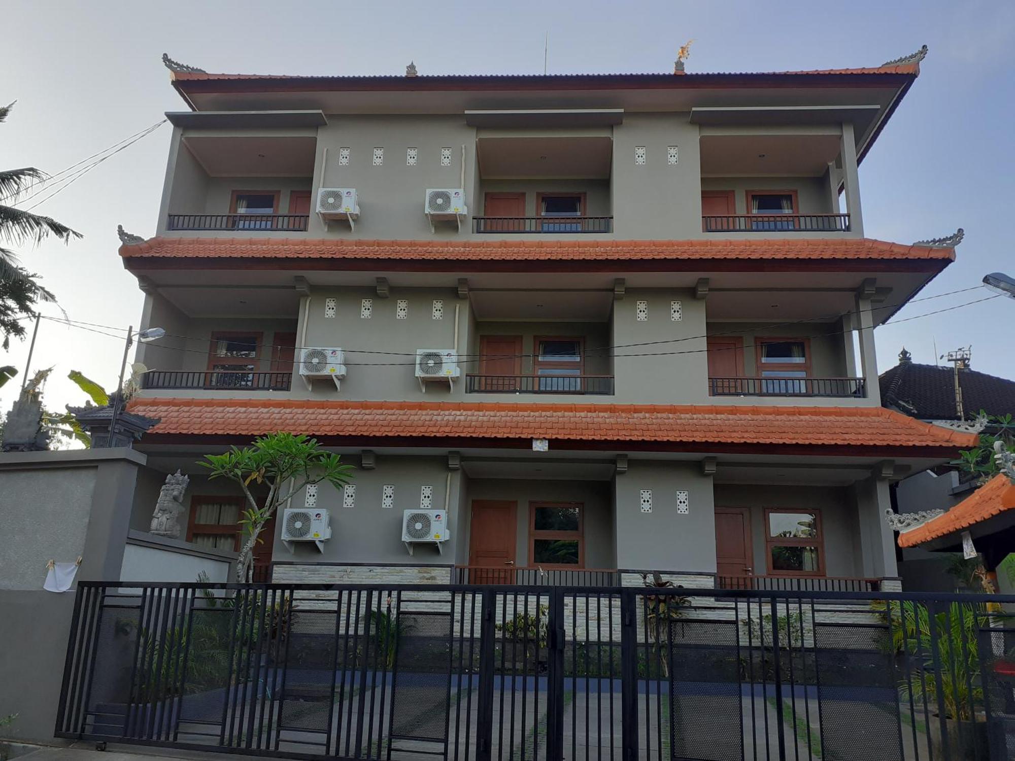 Griya Bun Sari Apartment Sukawati  Exterior photo